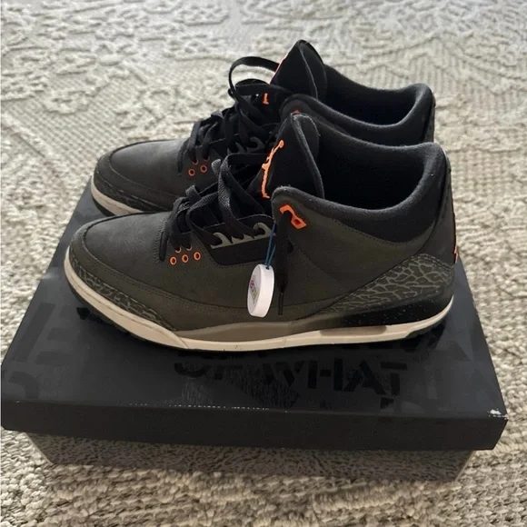 Air Jordan 3 - Picture 2 of 6